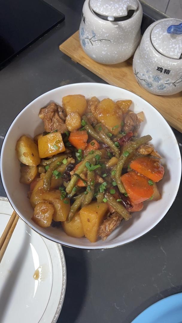 土豆烧排骨
