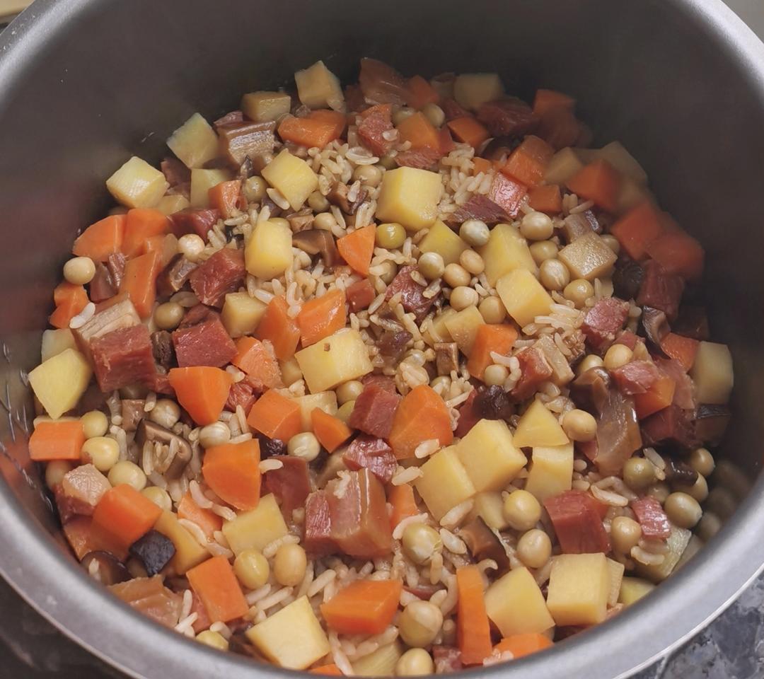 我爱我自己我爱生活做的电饭锅版腊肉饭电饭锅版腊肉饭电饭煲首页登录