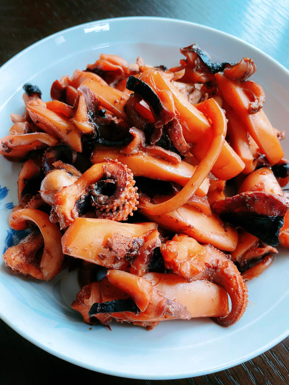 苏晔麻麻做的酱香大鱿鱼