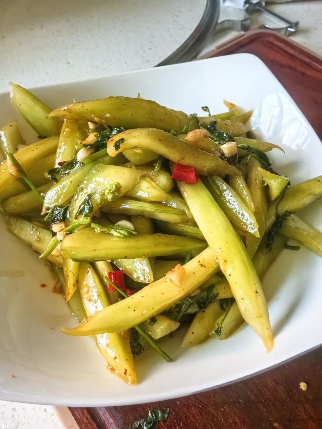 🌈酸酸辣辣巨开胃～超过瘾的凉拌黄瓜