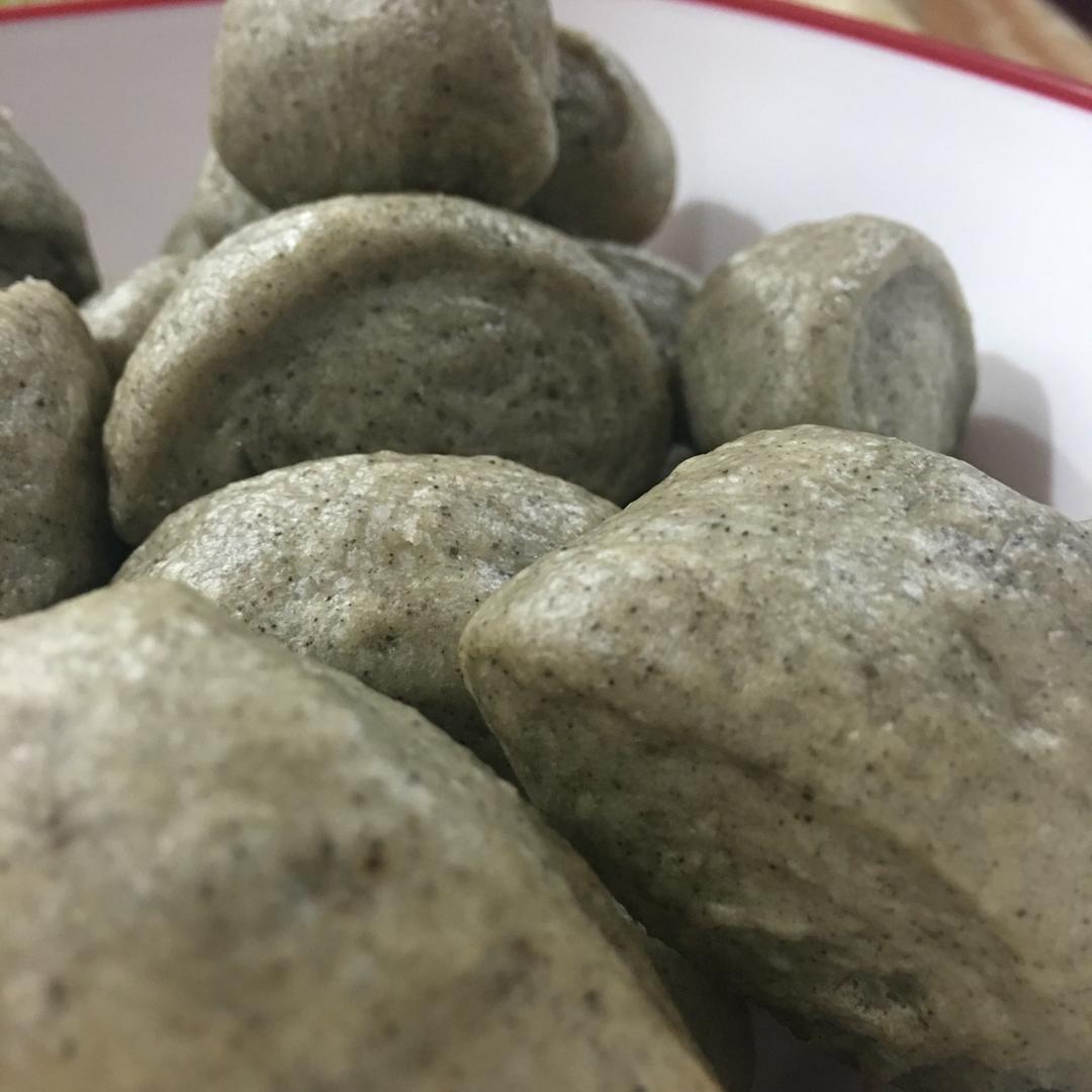 奶香黑芝麻刀切馒头