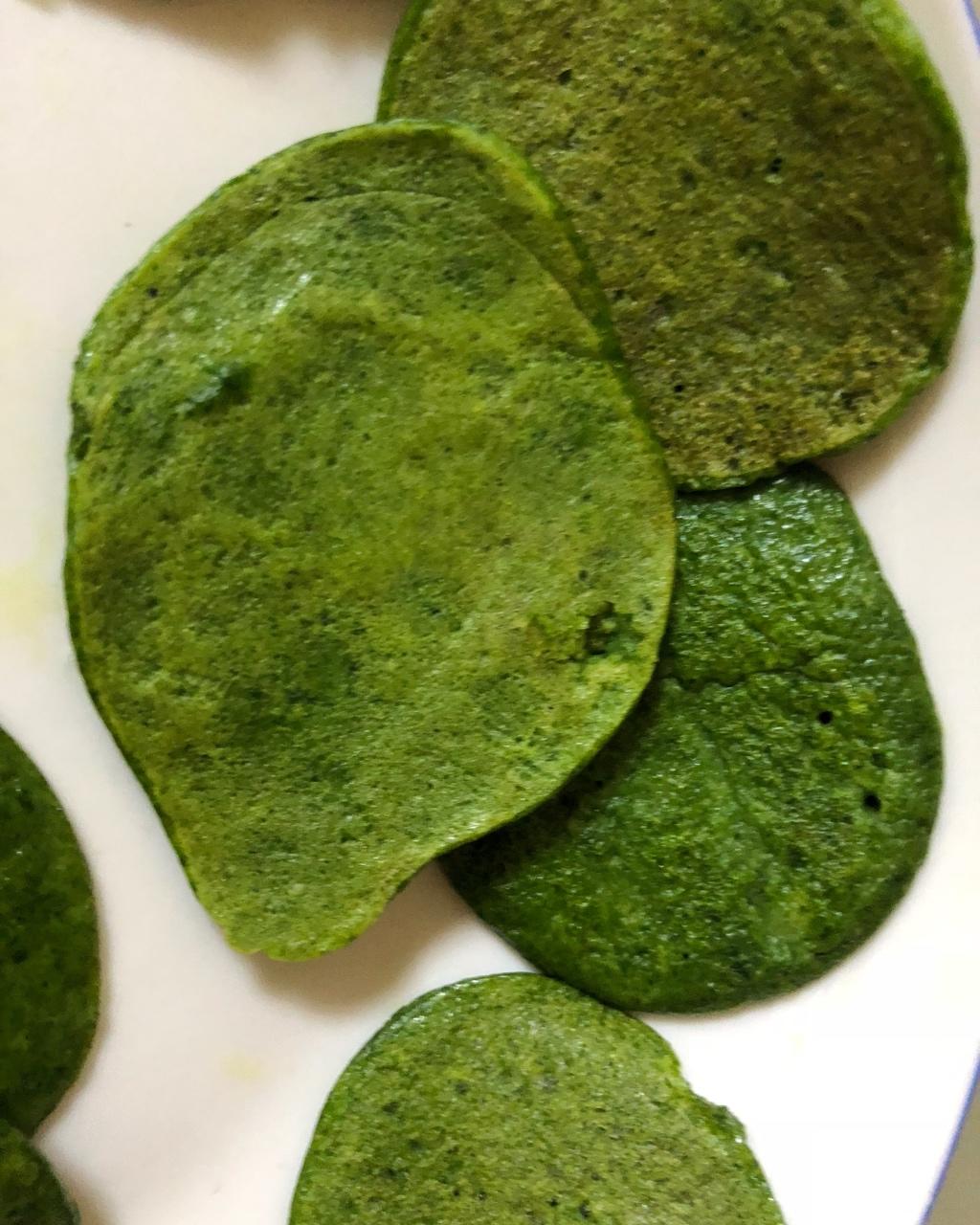 菠菜蛋饼  宝宝健康食谱