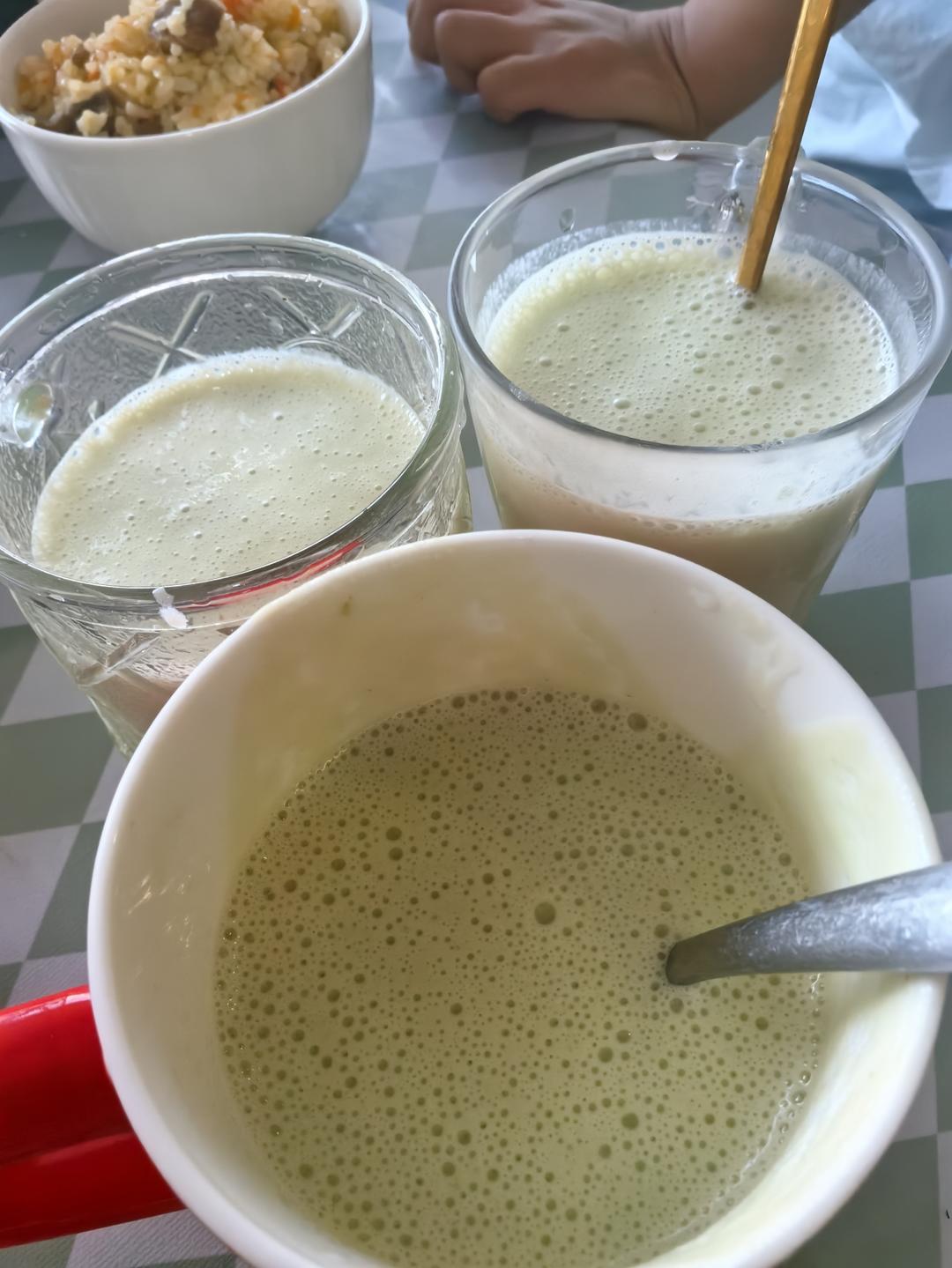 牛油果香蕉奶昔