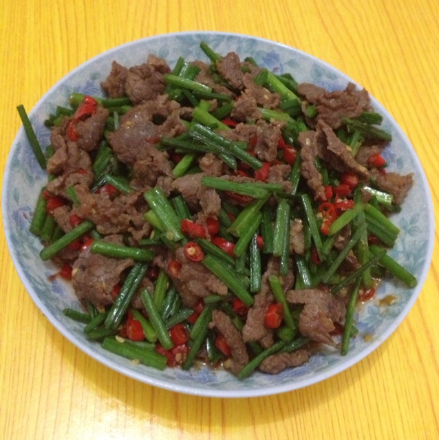 韭菜苔炒牛肉