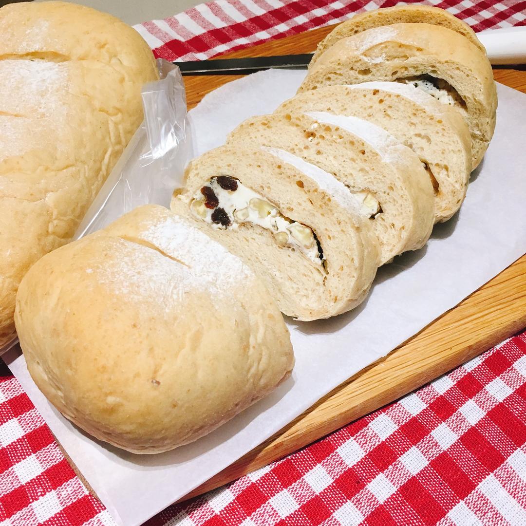 全麦杂粮乳酪面包