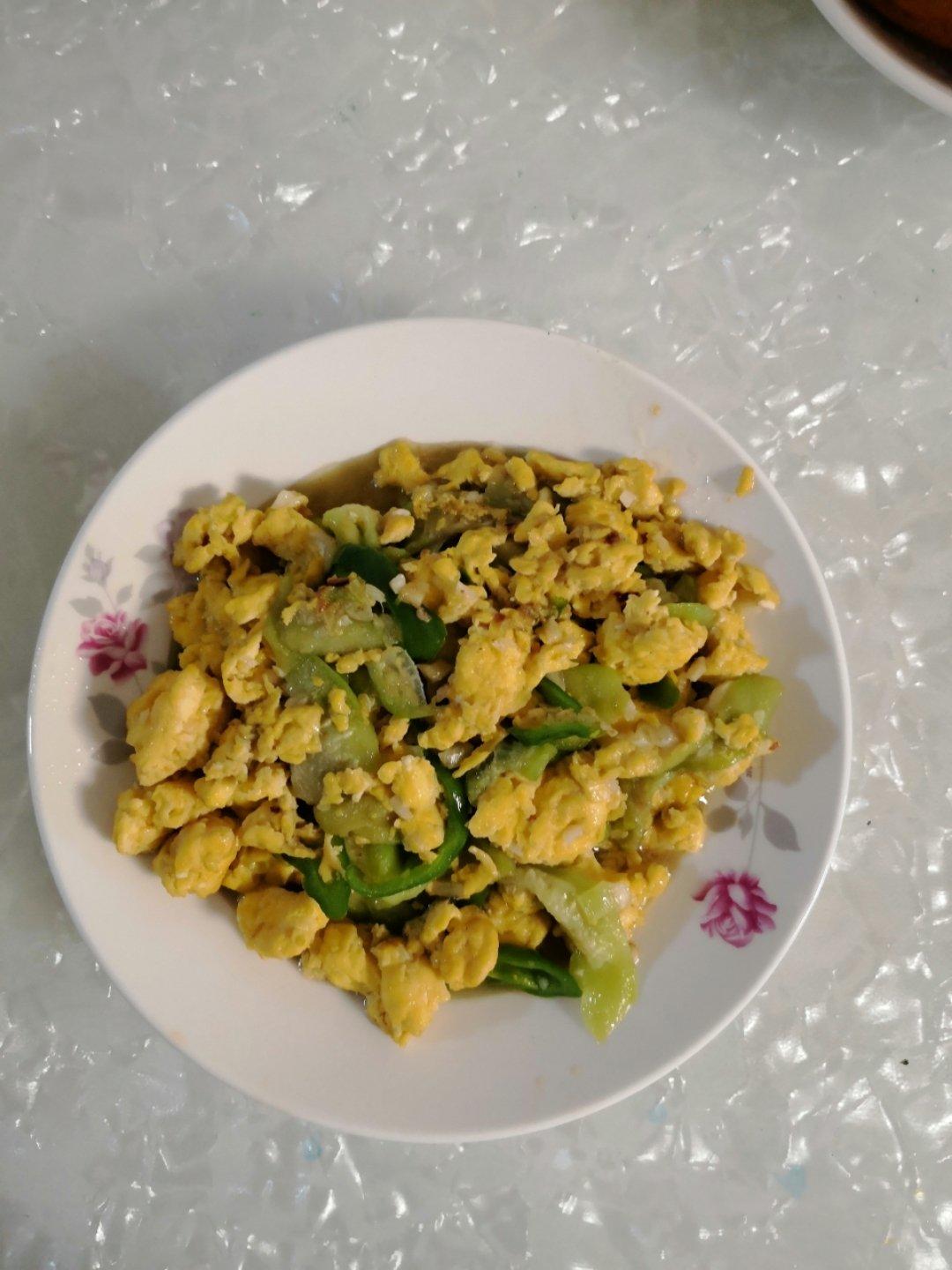 丝瓜炒鸡蛋