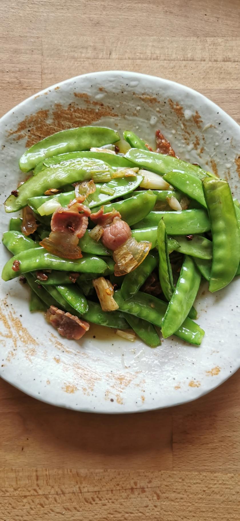 火腿炒嫩豌豆荚