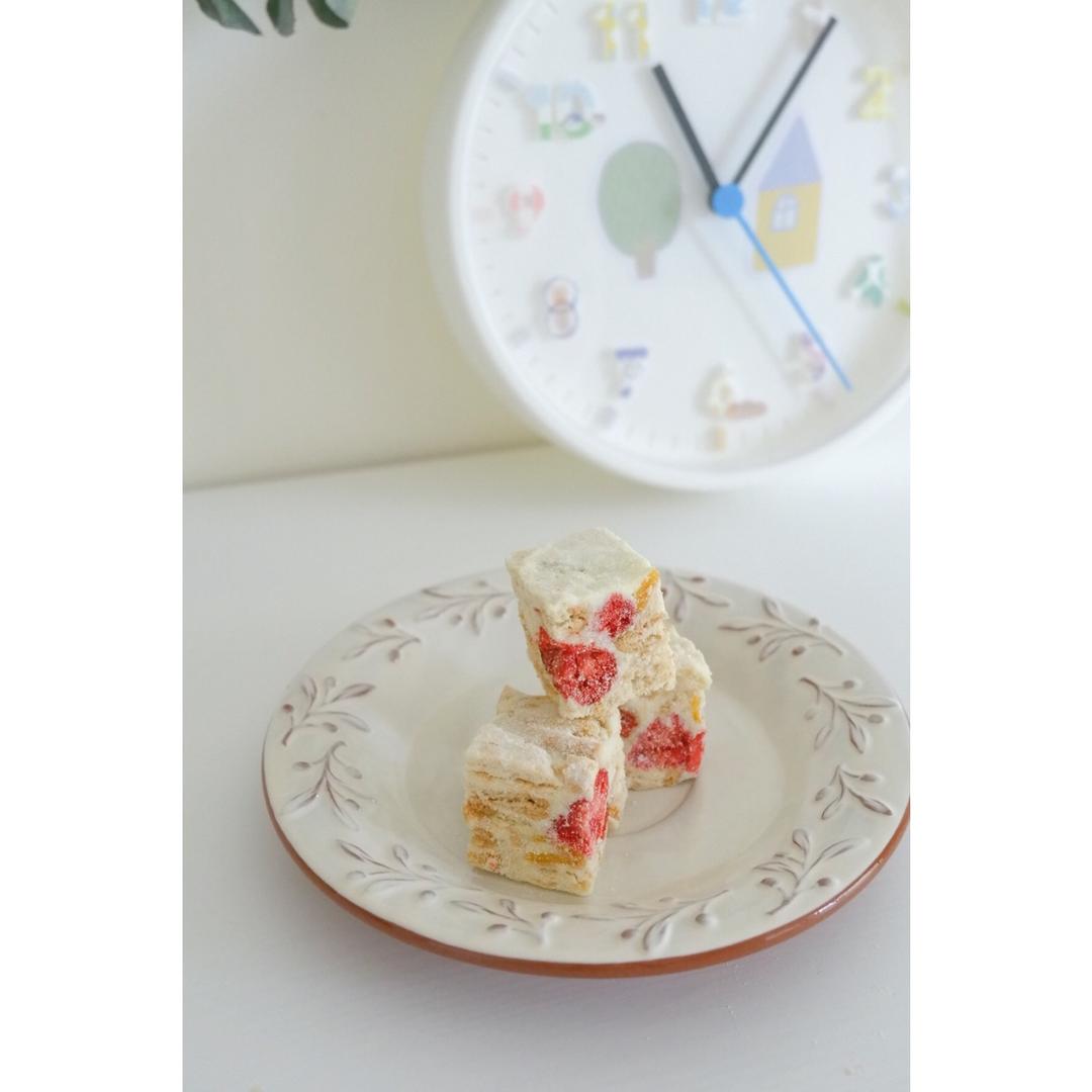 草莓雪花酥