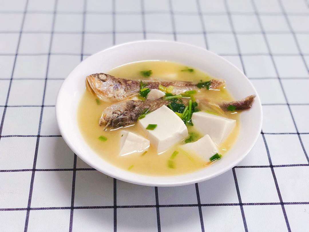 小黄鱼炖豆腐