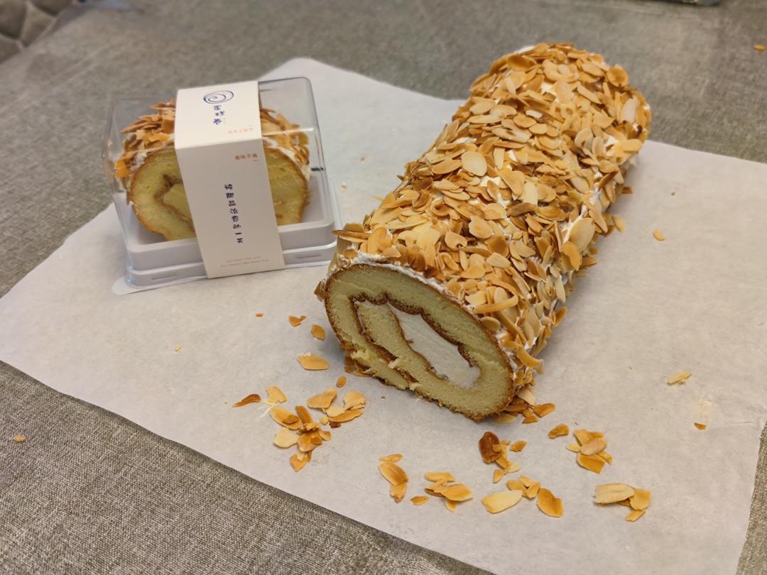老式咸奶油杏仁蛋糕卷
