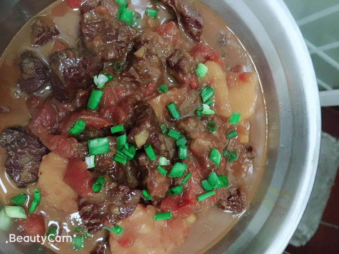 番茄土豆炖牛腩