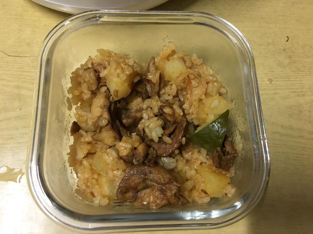 土豆焖饭（电饭锅版）