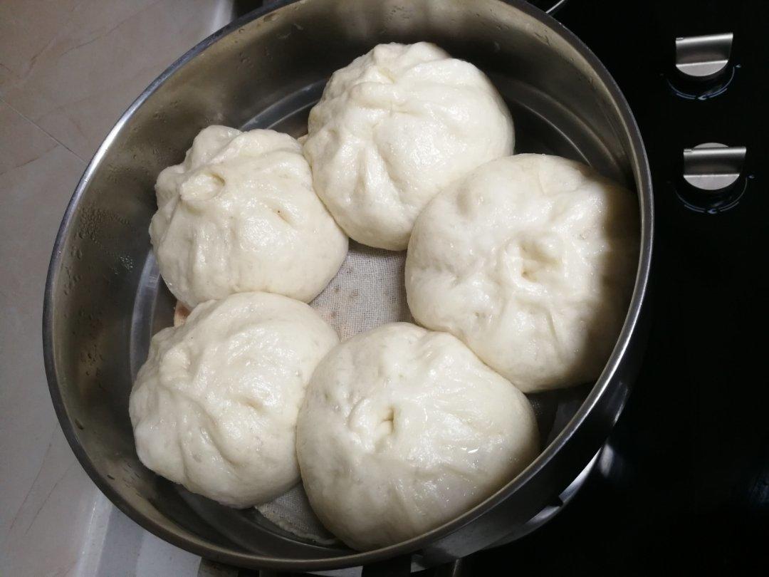 又美又暄软的——豆沙包！