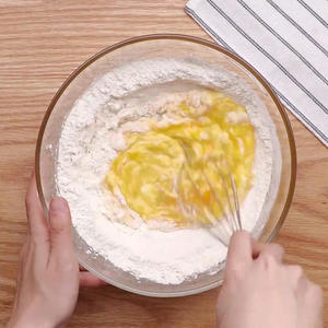 芦笋火腿肠咸蛋糕的做法 步骤2