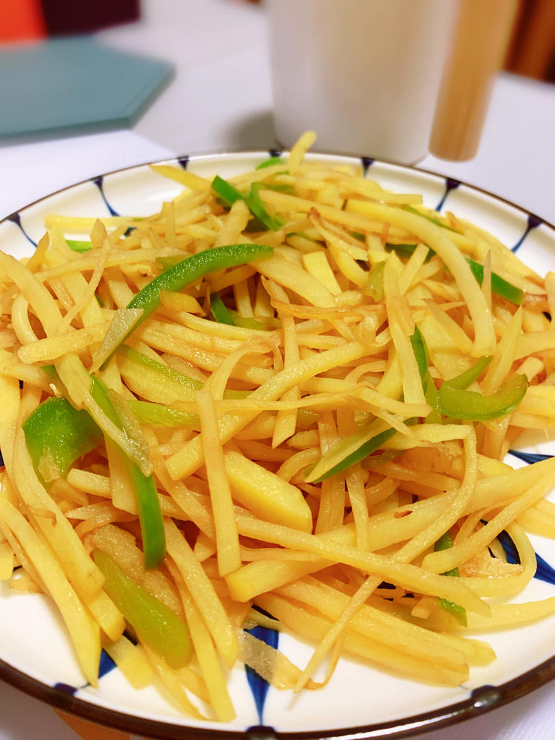酸辣土豆丝（绝对清脆爽口，比外面卖的好吃，有诀窍！）