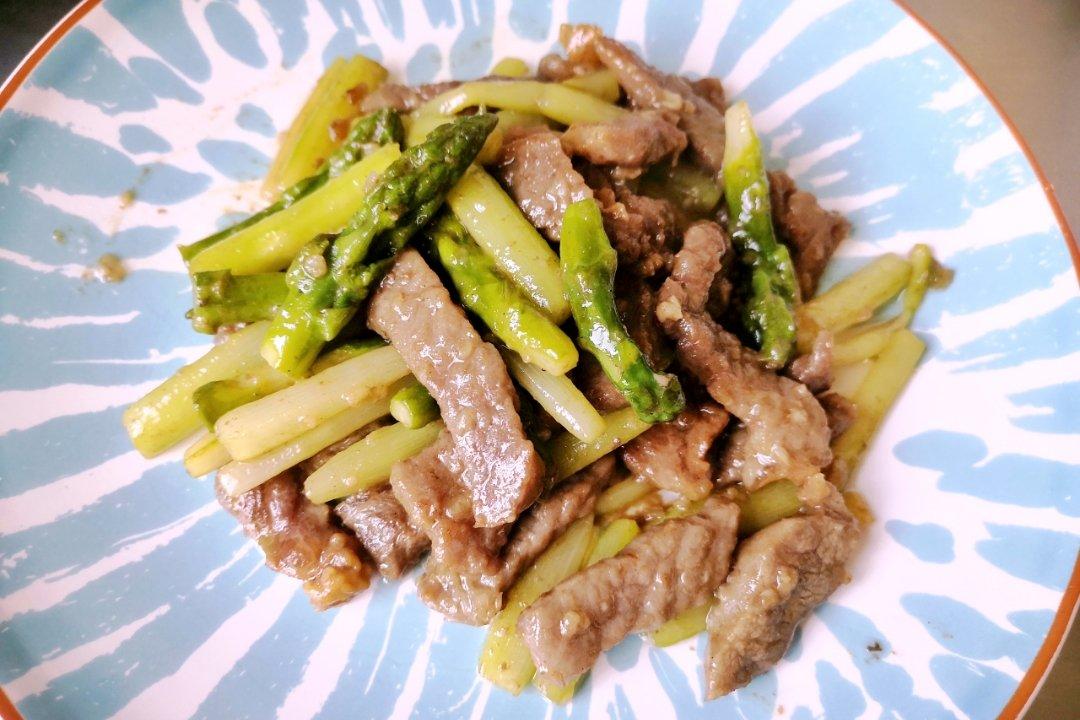 芦笋炒牛排