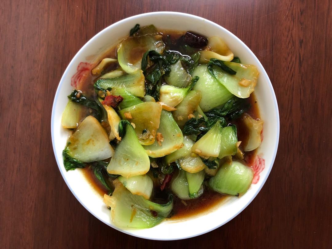 爱做饭的阿美做的蚝油蒜蓉小油菜