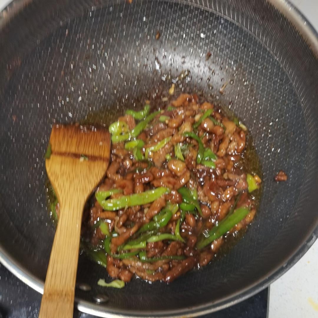 ‼️好吃到舔盘的青椒肉丝盖浇饭