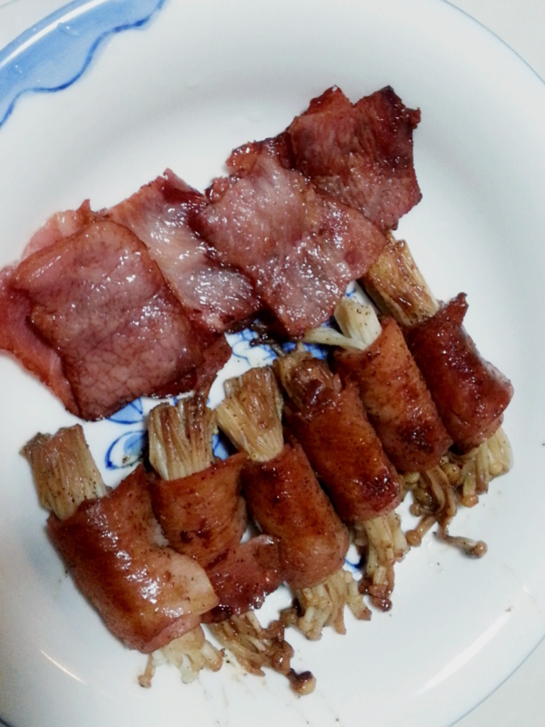 香煎培根金针菇卷