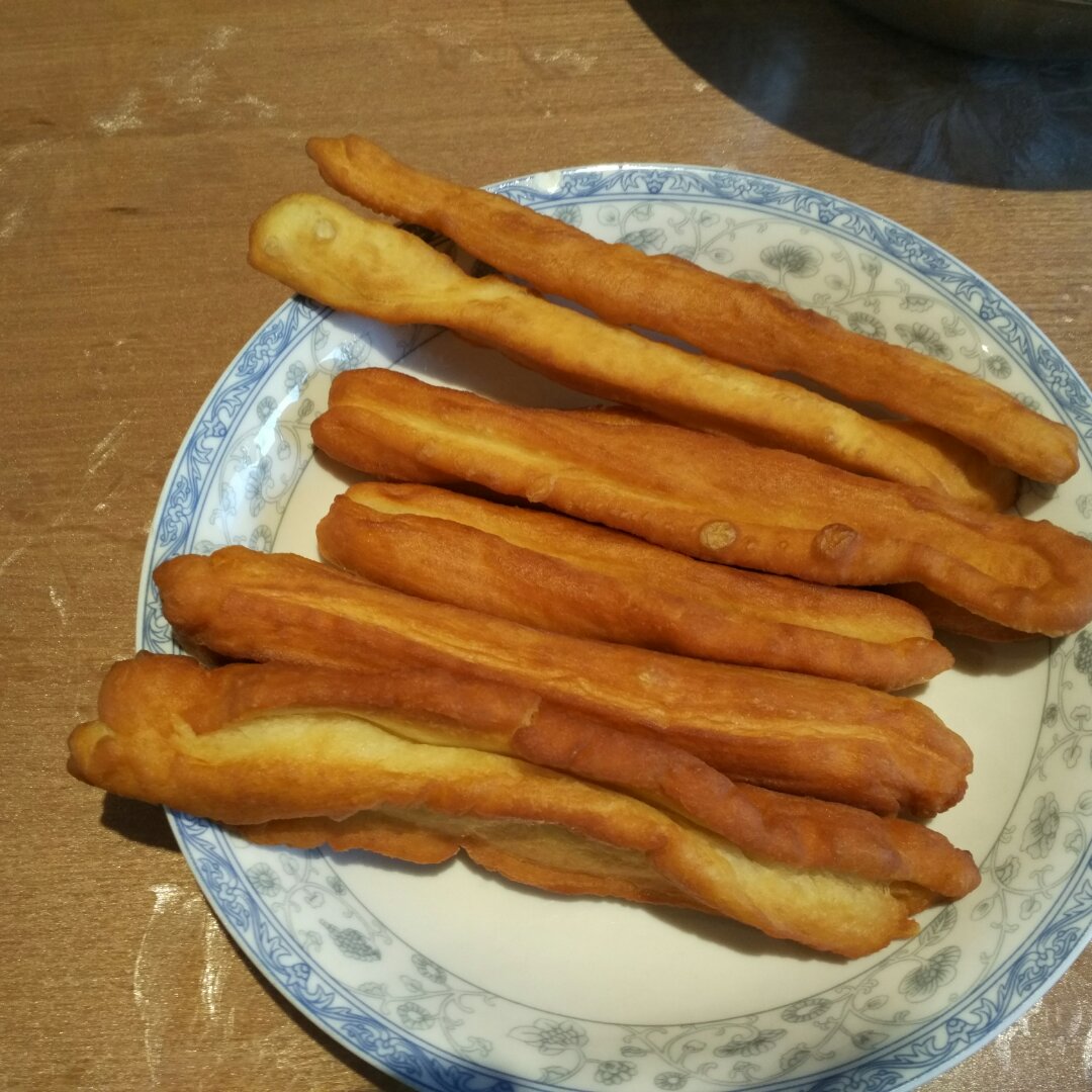家庭油条的做法