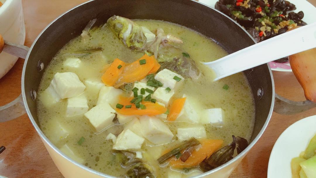黄骨鱼豆腐煲