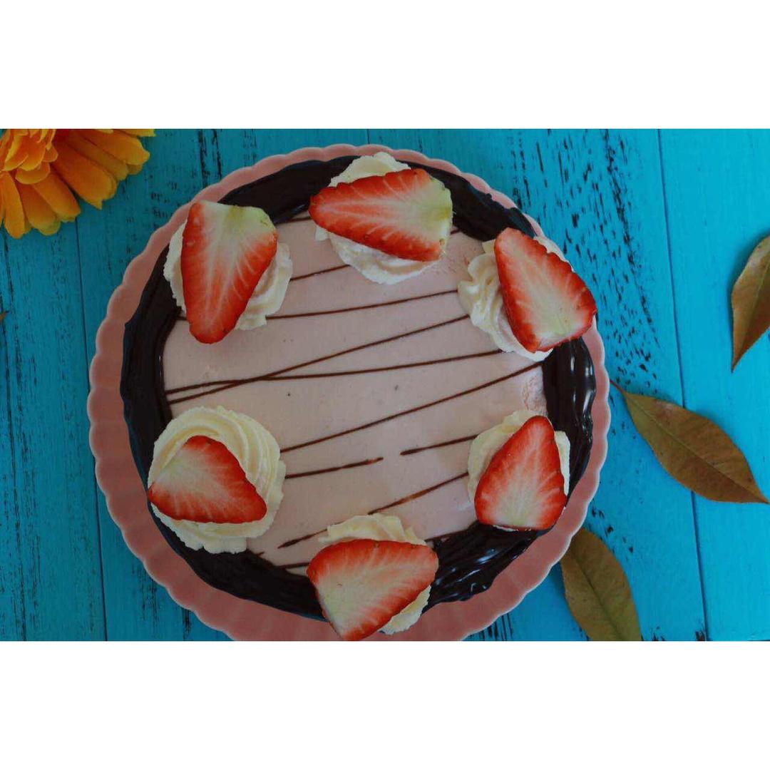 巧克力草莓慕斯蛋糕