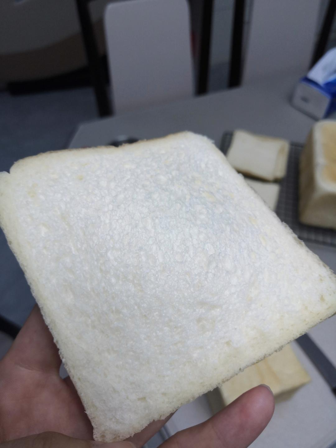 100%冷藏中种白吐司