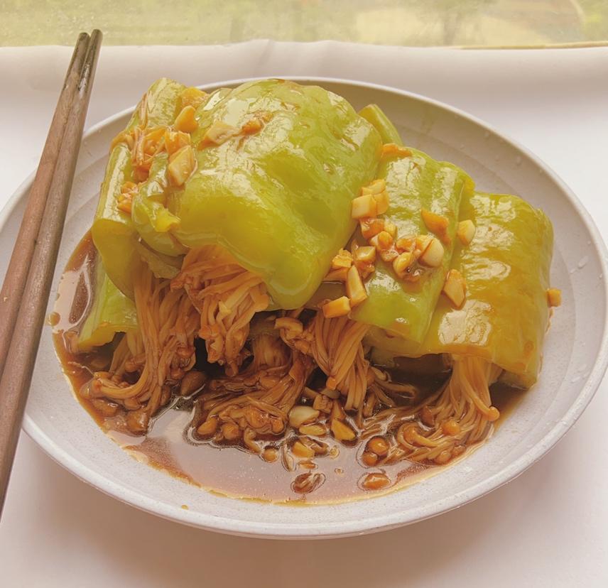 虎皮尖椒金针菇