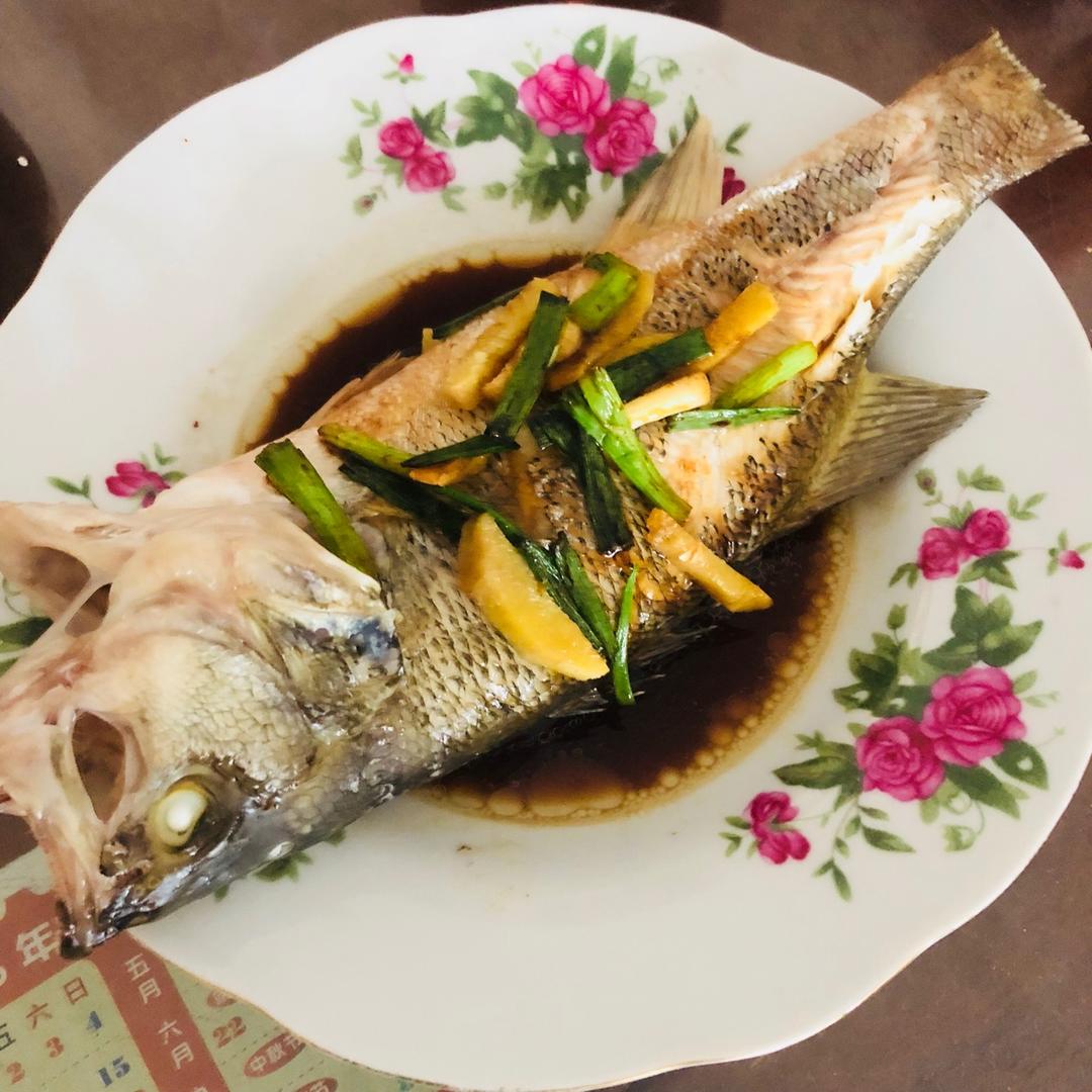清蒸鲈鱼