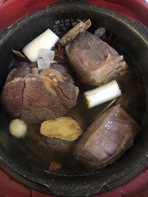 高压锅版酱牛肉的做法 步骤7