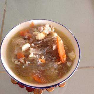 胡萝卜花菜粉丝汤