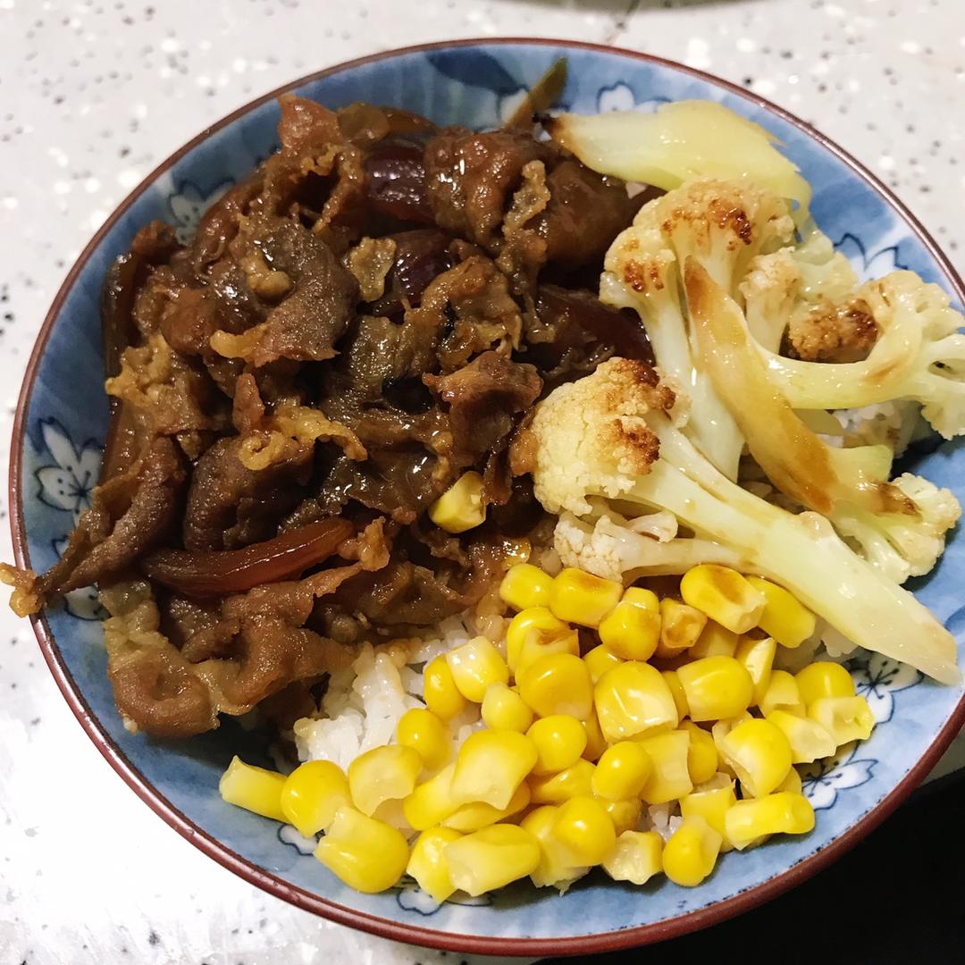 肥牛饭 比吉野家还好吃