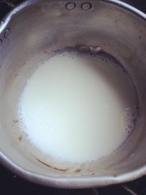 牛奶滑蛋的做法 步骤1
