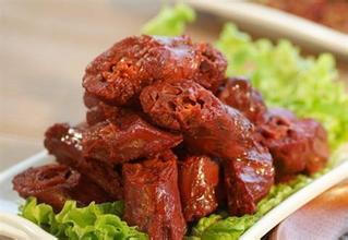 鸭脖好吃吗 莱双喜麻辣鸭头的做法视频的做法
