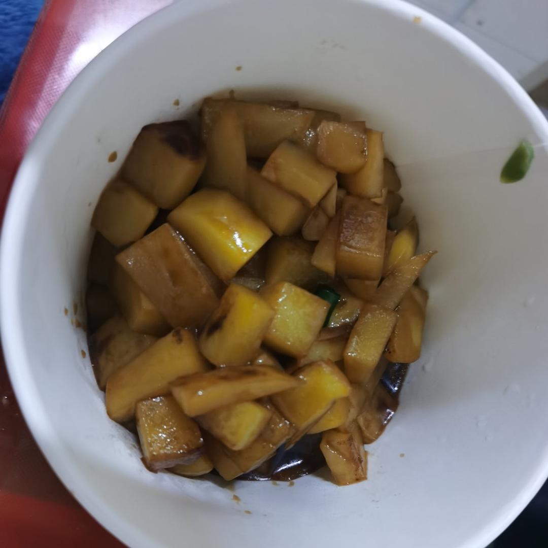 🔥巨下饭，软糯入味！比肉还好吃的红烧土豆