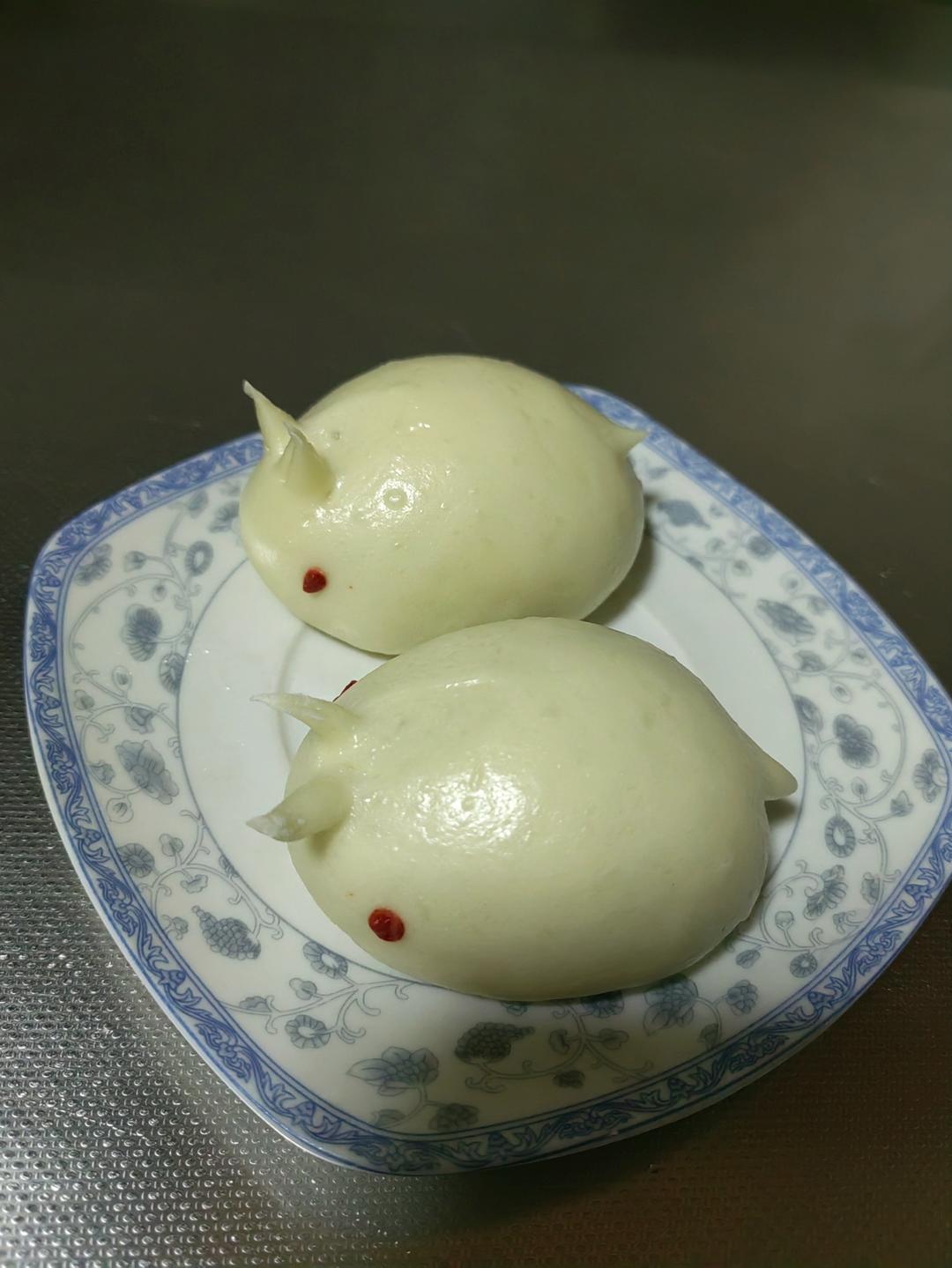 小白兔豆沙包🐰