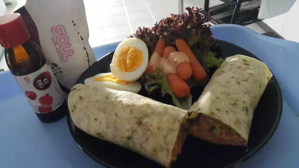 蔬菜欧姆蛋三明治