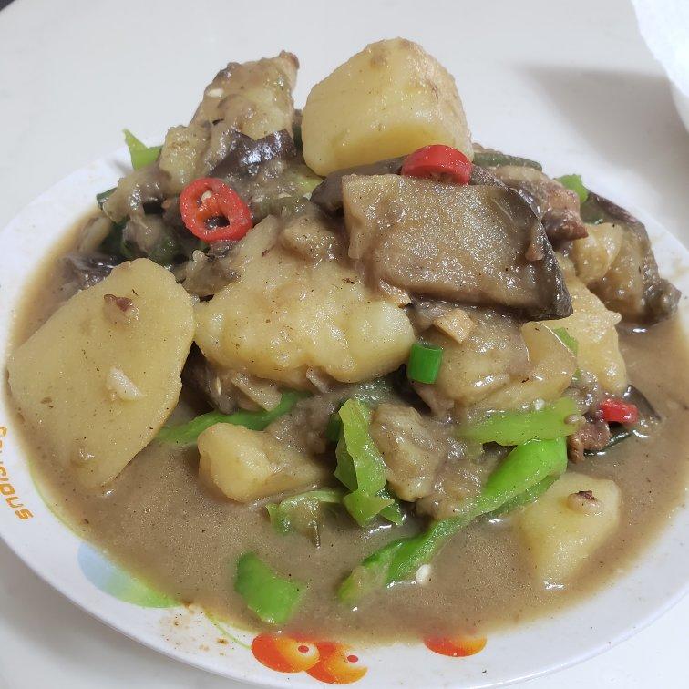 土豆炖茄子