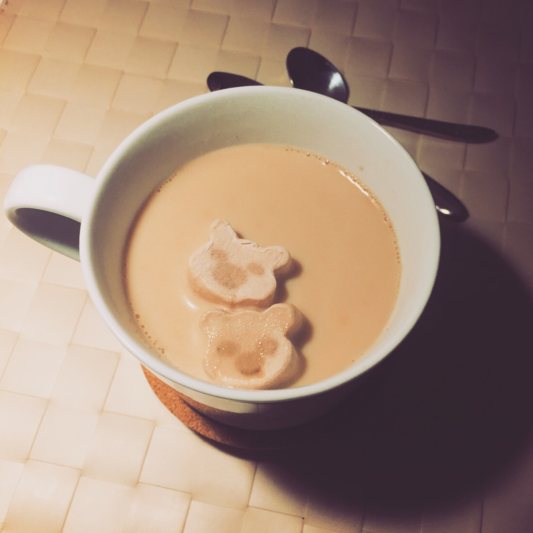 浓浓的锅煮奶茶
