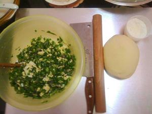 海鲜煎饺的做法 步骤2