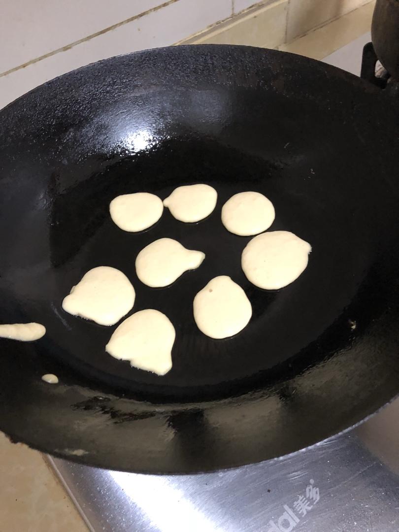（婴幼儿版）无泡打粉苹果松饼（Pancake）