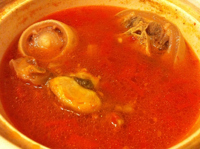 番茄牛尾汤