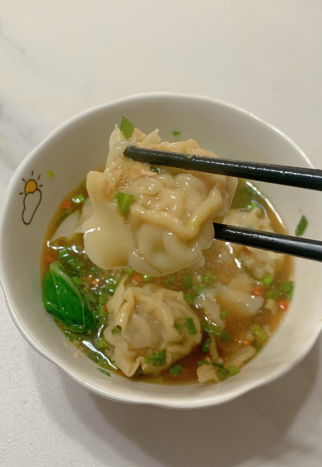 鲜肉馄饨 馄饨皮 馄饨汤底（附6种包法）