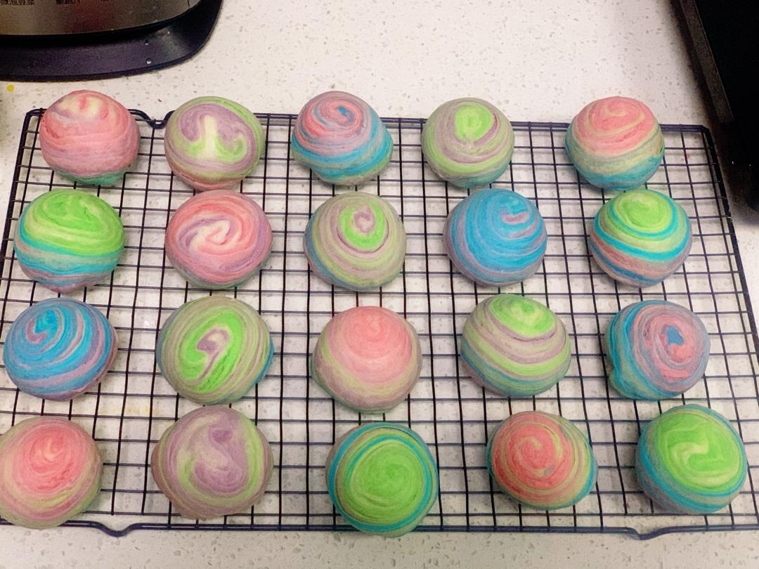 彩虹蛋黄酥（独角兽蛋黄酥）