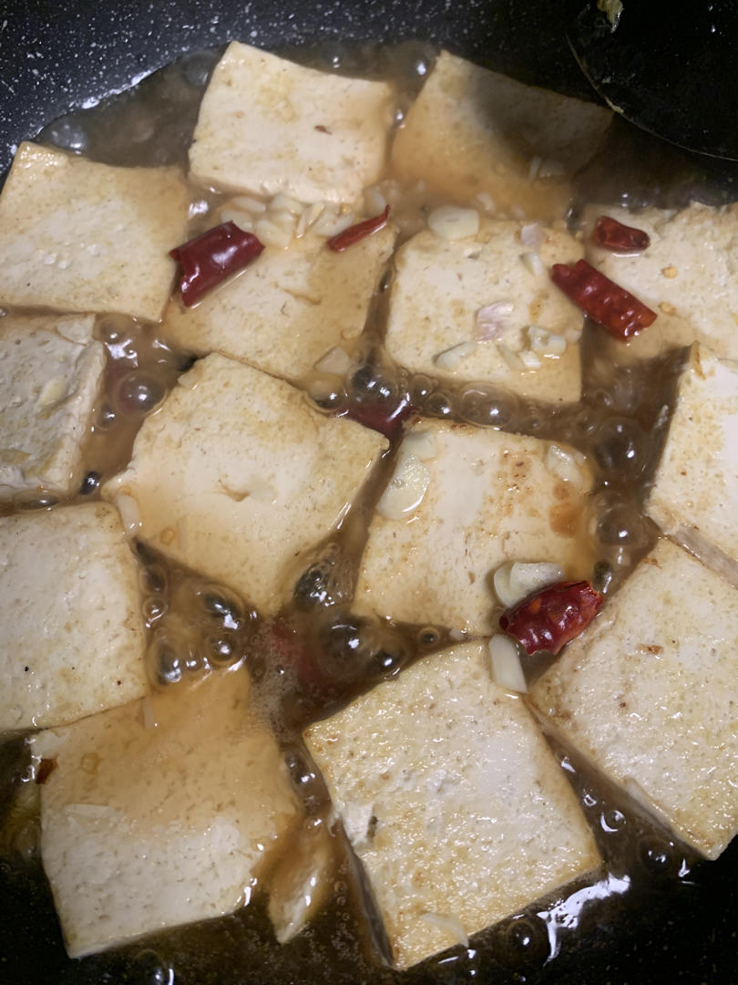 厨师长教你：“懒人烧豆腐”的家常做法，很简单懒人的做法，收藏