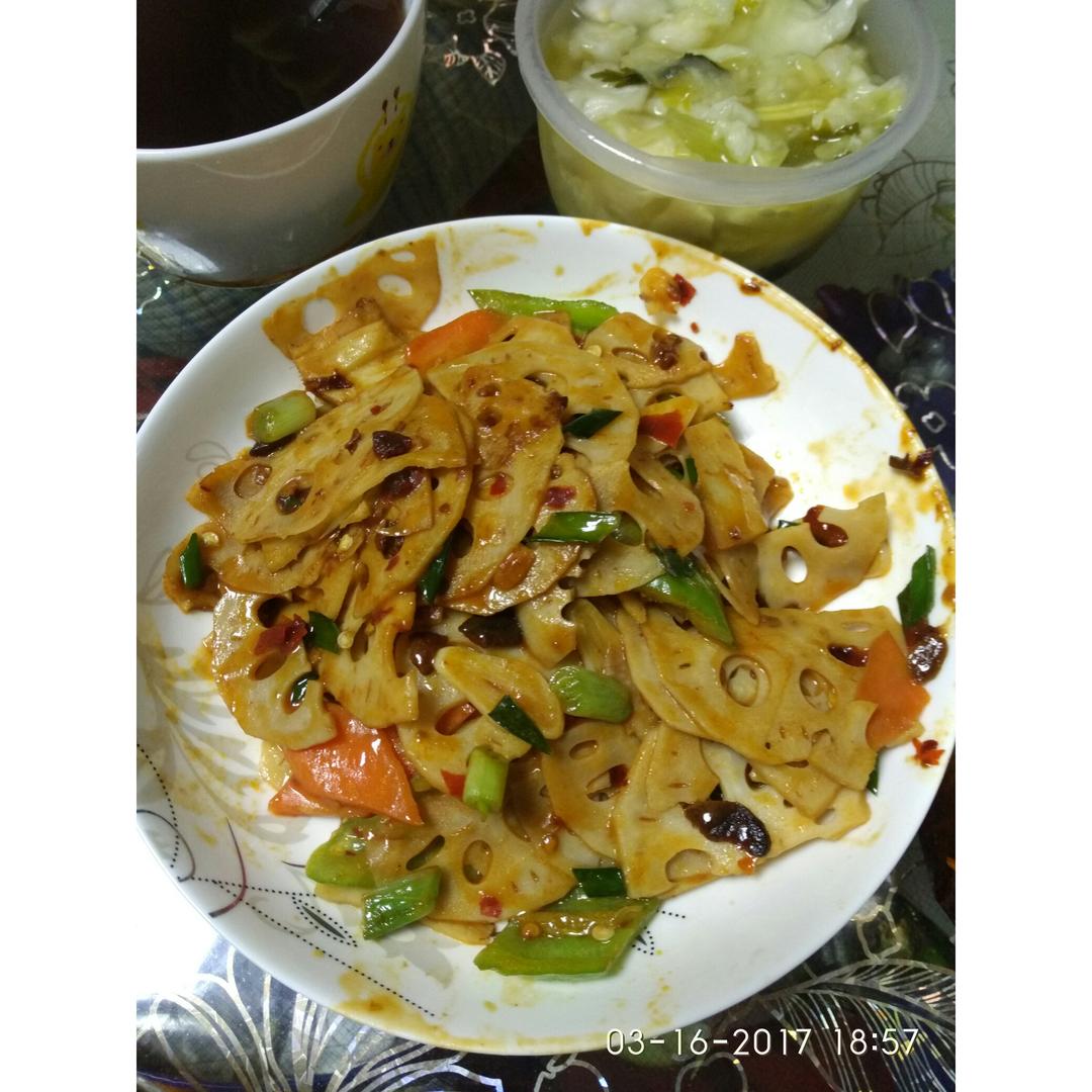 老干妈炒藕片(超级快手菜)