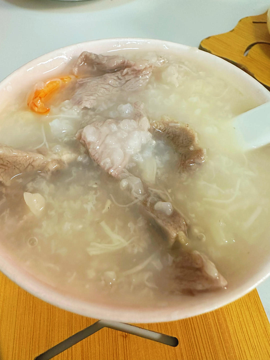 扇骨猪颈肉瑶柱虾干粥