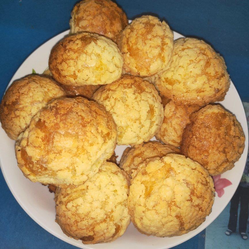 一口就爆浆的卡士达酥皮泡芙