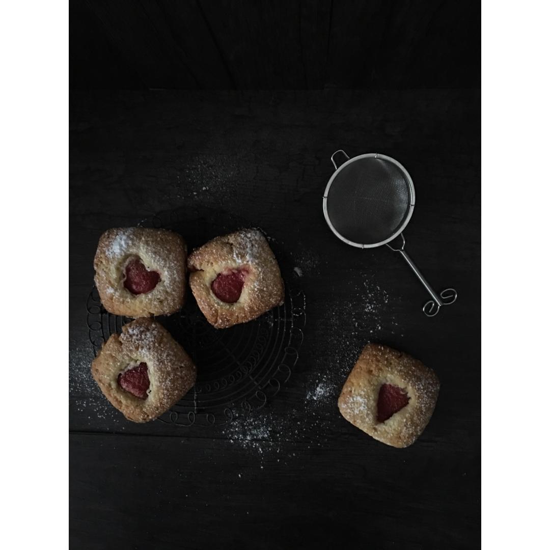 鲜草莓奶油酥饼马芬<Strawberry Shortcake Muffin>