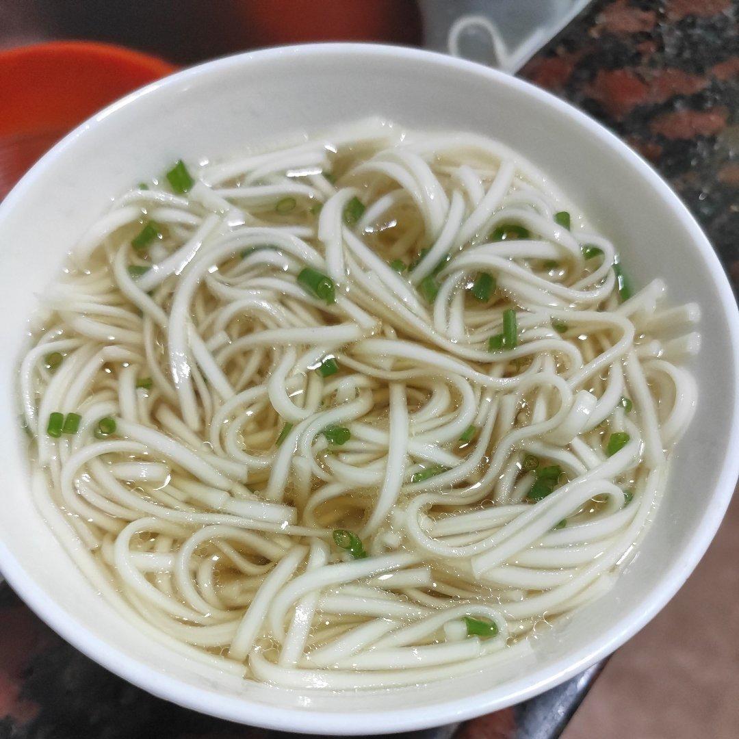 最美不过那碗阳春面